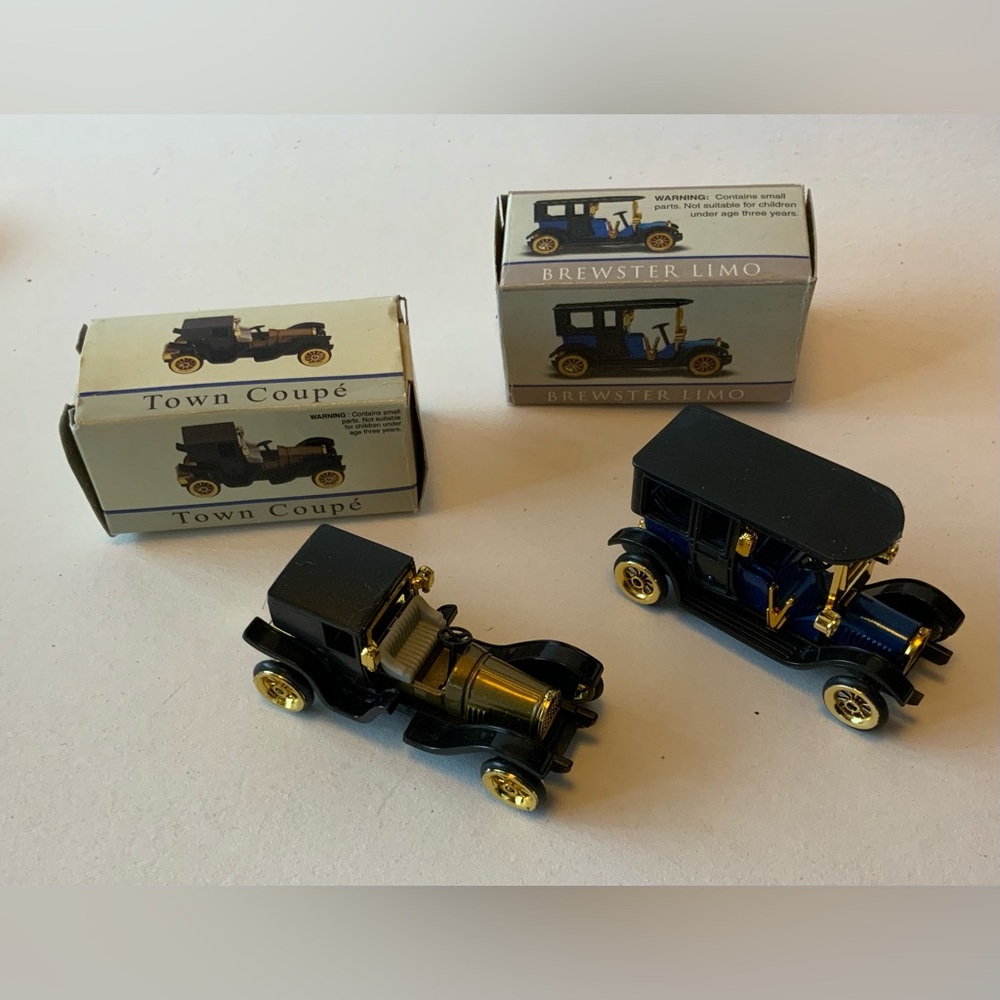Toy Car Set - Black and Gold